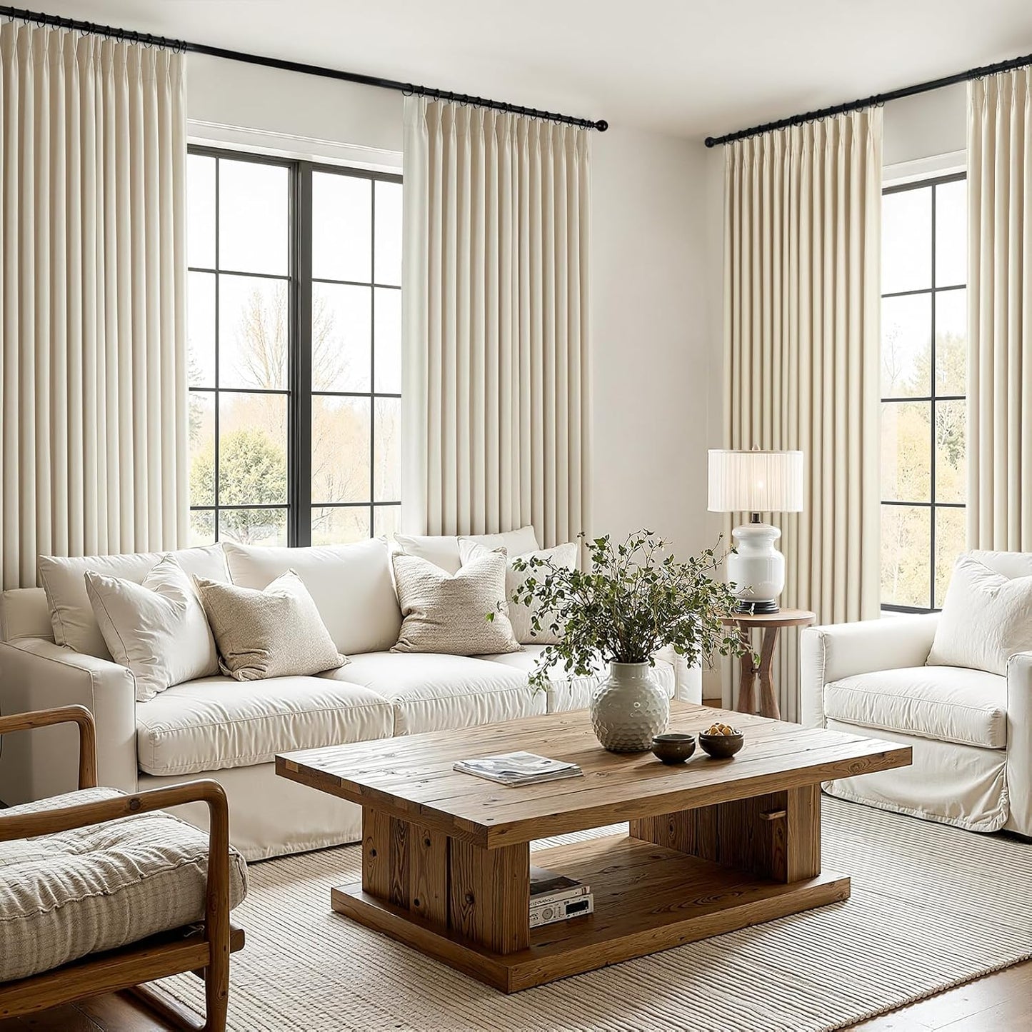 [color:beige] Beige curtain detail