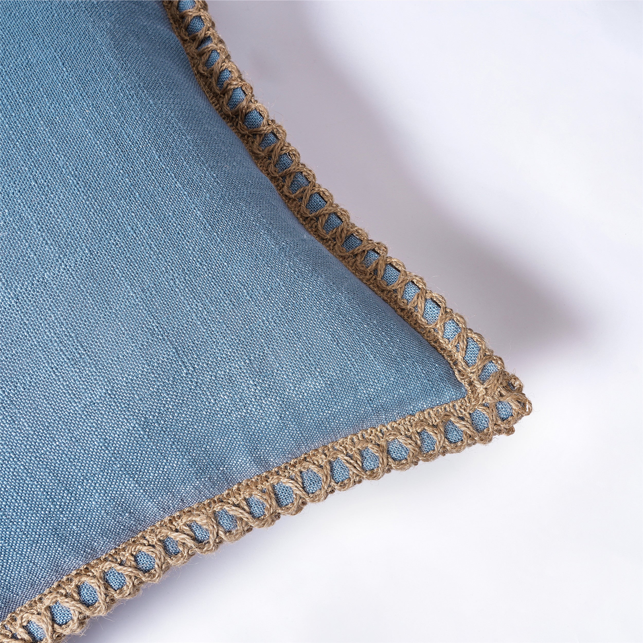 Linen Appearance With Sewn Hemp Rope On The Edge Breathable Pillow Cover