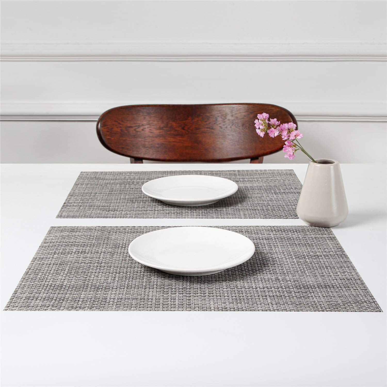 Vinyl Table Mats Set of 4, Heat Resistant Place Mats for Dining Table Washable Anti-Skid